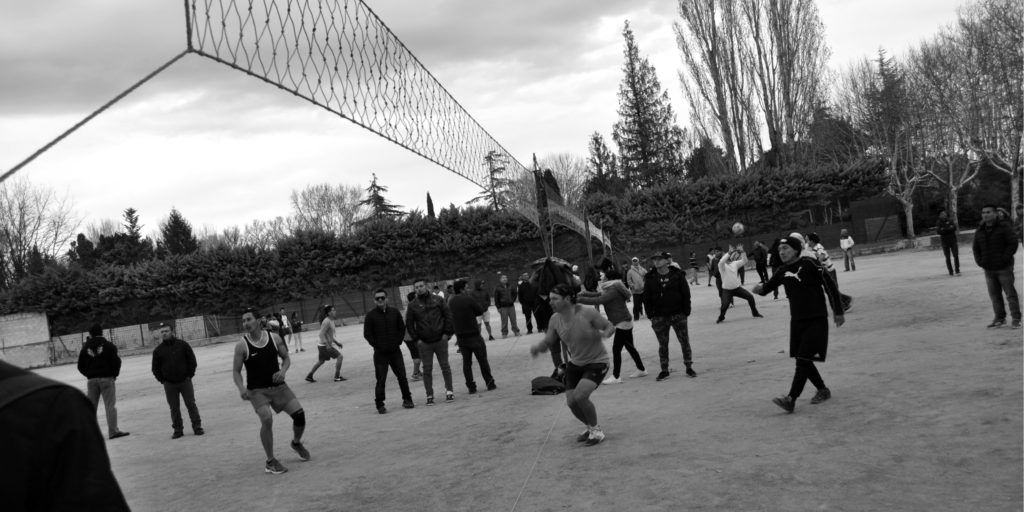 L’Arlésienne – Avril 2018 – « Beaucaire, centro del pueblo »